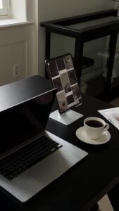 Digital marketing strategist workspace designed for online business and content marketing.